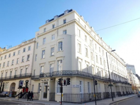 Гостиница Prince William Hotel  Лондон